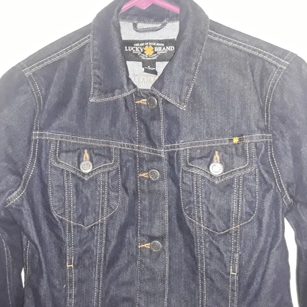 Ladies Lucky Brand, Small 2 side pockets,2 front pockets, button up short jacket - Picture 2 of 4